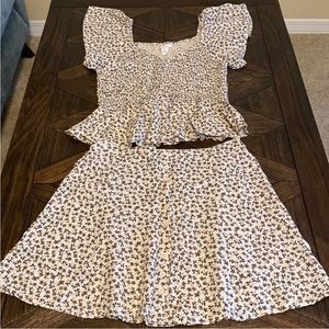 Japna Two Piece Cream Floral Peplum Top and Mini Skirt Set Sz L NWOT